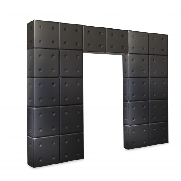 Style-tyles-entryway-black-tufted-leather-totally-mod-quest-events-scenic-rental