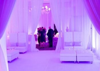 Blush Hawthorne white sofas cubes Wedding 2