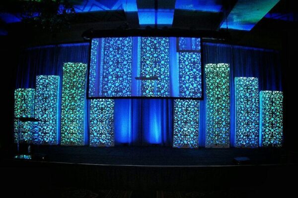 Quest Events Totally Mod Corporate Special Events Scenic Design Hotel Convention Conference Stage Set Style Tyles Bubbles