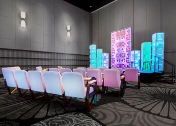 Quest Events Totally Mod Corporate Special Events Scenic Design Hotel Convention Conference Session Panel Stage Set Style Tyles