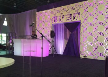 Quest Events Totally Mod Corporate Special Events Scenic Design Hotel Convention Conference Stage Set Style Tyles Av Booth