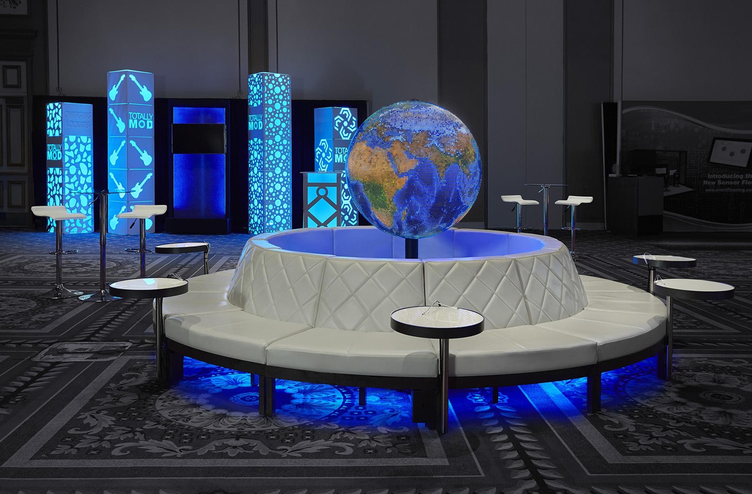 Quest Events Totally Mod Corporate Special Events Scenic Design Lounge Hotel Convention Conference Furnishings Leather Soft Seating Tables Style Tyles