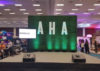 Quest Events Totally Mod Corporate Special Events Set Stage Scenic Design Tradeshow Decor Custom PVC Letters 2