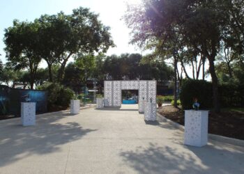 San Antonio Seaworld Event Outdoor Rentals Entryway Tables Daytime Style Tyles Quest Events scaled 1