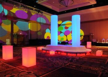 totally mod quest events rental table furniture illuminated 3Infinity Glow